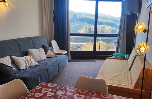 Villard-de-Lans Apartment | Just 5 minutes from the ski slopes! Charming Studio ideal for couples and families
