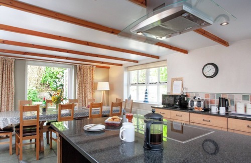 Carnmenellis Cottage | Just 9 miles from the coast, with long sandy beaches and coastal paths.