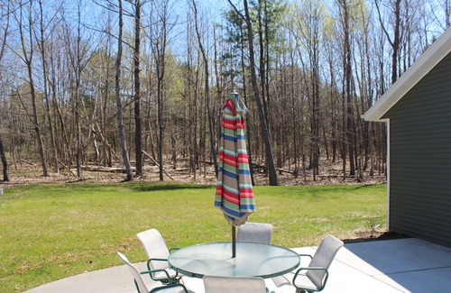 Sturgeon Bay House | Just a short walk or bike ride to downtown Sturgeon Bay.