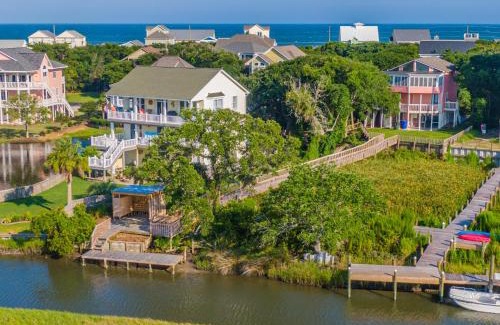 Island Oaks House | Just Another Day in Paradise