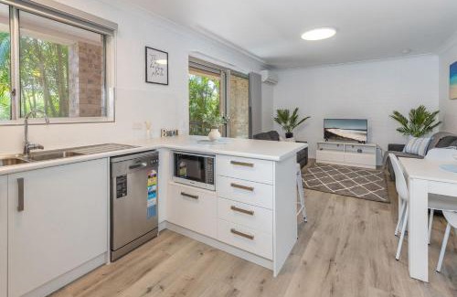 Boomerang Beach Apartment | Just Beachy