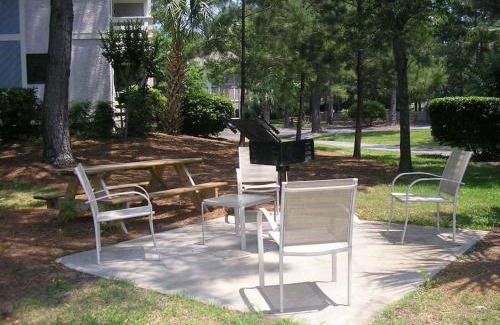 Folly Field Apartment | Just Beachy