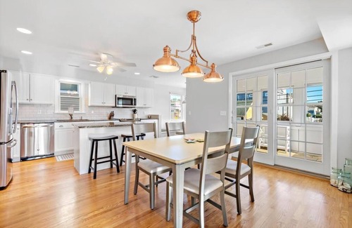 Beach Haven Terrace House | Just Beachy - Updated, Oceanside Home, 3 min walk to the beach, close to it all!