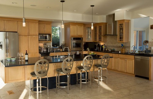 Bridgehampton House | JUST BECAME AVAILABLE FOR LABOR DAY. DIRECTLY ACROSS FROM THE 2023 CLASSIC.