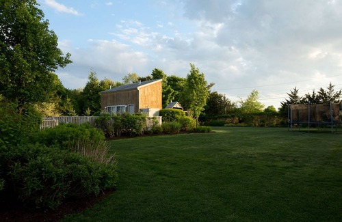 Bridgehampton House | JUST BECAME AVAILABLE FOR LABOR DAY. DIRECTLY ACROSS FROM THE 2023 CLASSIC.