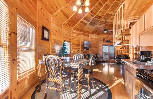 Sevierville Cabin | Just Hangin' Around