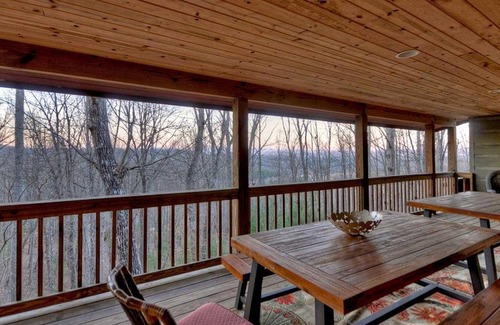 Blairsville Cabin | Just Like Heaven by Escape to Blue Ridge