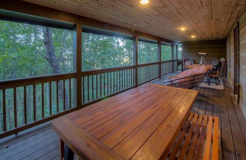 Blairsville Cabin | Just Like Heaven by Escape to Blue Ridge