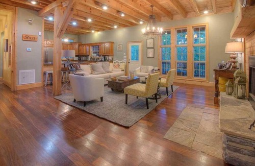 Blairsville Cabin | Just Like Heaven by Escape to Blue Ridge