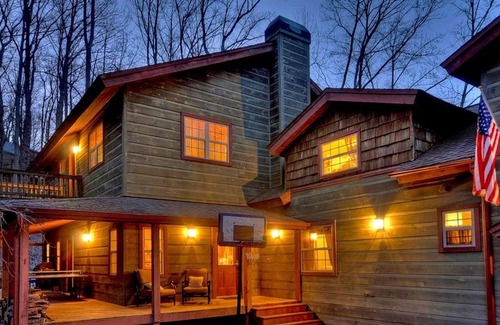 Blairsville Cabin | Just Like Heaven by Escape to Blue Ridge
