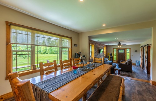 New Plymouth Cabin | Just minutes away from Hocking Hills parks!