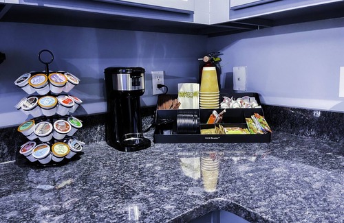 Southwestern House | Just Minutes From Airport & Downtown