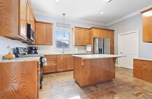 Sunshine House | Just minutes from LSU, SU & Downtown Baton Rouge!