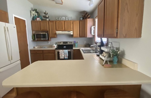 Bouvet Island House | Just minutes from the airport & SoDak attractions!