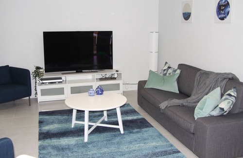 Warnbro House | Just minutes walk to beach