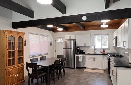 South Lake Tahoe Ski Chalet | Just Remodeled Mountain View Chalet Near Heavenly and Lake