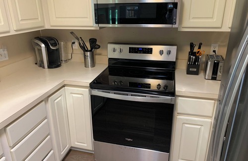 Lake Orion House | Just renovated lake home, near everything, feels like the middle of nowhere!