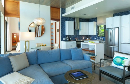 Lower Carolina Villa | Just Steps from the Pool
