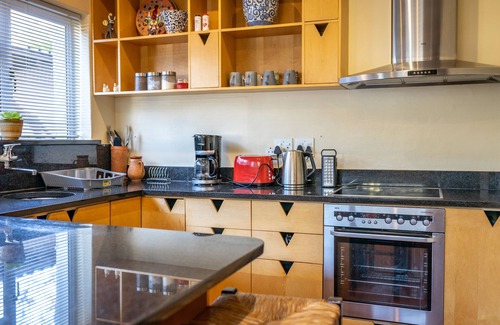 Somerset West Cottage | Just Unwind