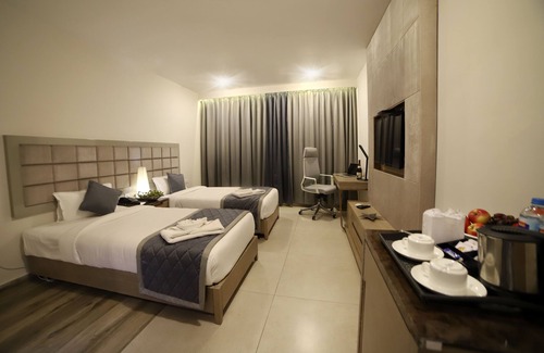 Adimaly Hotel | juSTa Rangers Munnar