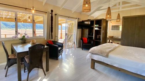 Wilderness House | JustFor2