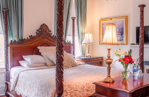 Historic Downtown Savannah Bed & Breakfast | Justine Inn Savannah