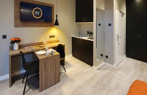 Wald Hotel | JustStay Solingen Hotel & Apartments