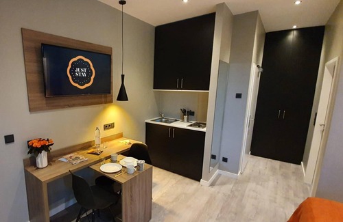 Wald Hotel | JustStay Solingen Hotel & Apartments