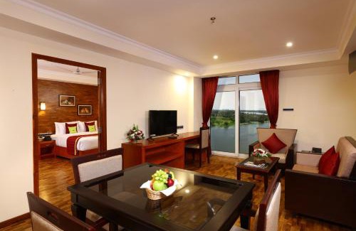 Kochi Hotel | JVK Park Hotel