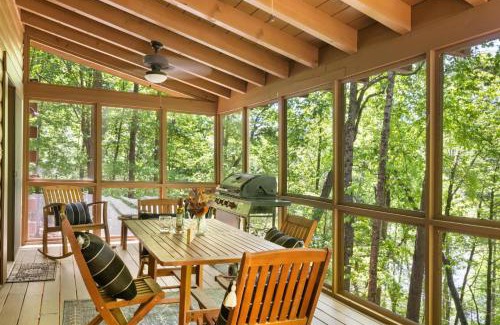 Owl Town Retreat House | JW Hidden Lakes
