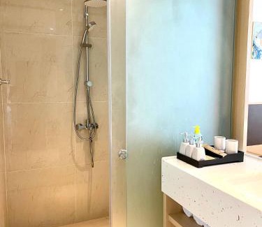 Khanh Hoa Hotel | K' căn hộ view biển gần Sân bay Cam Ranh