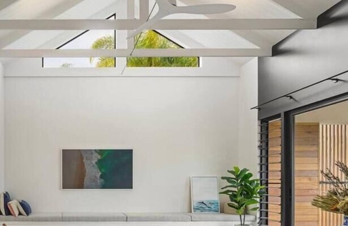 Point Vernon House | K’gari Views Beach House