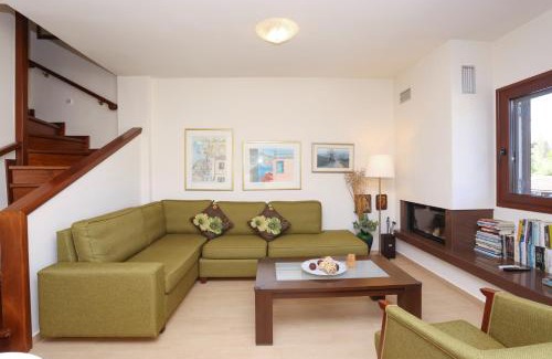 Pefkochori Villa | K-Home villa, your enchanting getaway