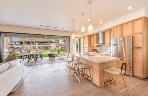 Honokowai Villa | K L V R welcomes you to 2 Villas Luana 11B & 11D Resort & Pool views Honua Kai