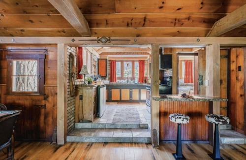 Wrightwood Apartment | K- MR · Hot Tub, Fireplace, Wifi, Moonlight Retreat