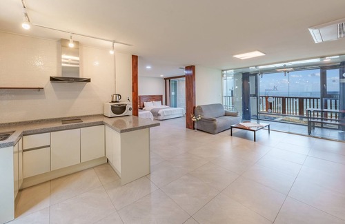 Gangneung House | K Pool Villa in Gangneung