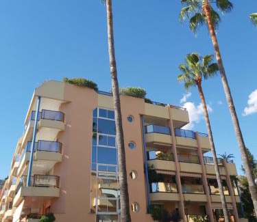 Roquebrune-Cap-Martin Apartment | K&S 68 Appt Standing vue mer - Garage Inclus
