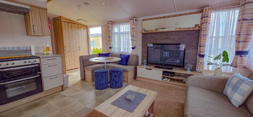 Selsey Other | K&S at 1529