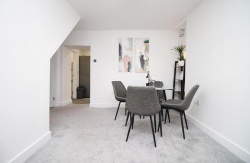 Mountain Ash House | K Suites - Seymour Street