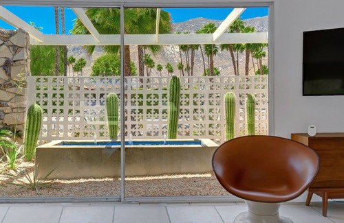 Indian Canyon House | K0628 - Canyon Oasis - Sleek and Comfortable Midcentury Modern Home in Indian Ca