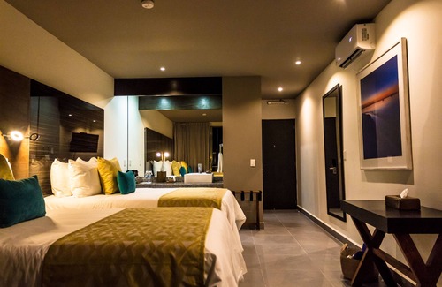Downtown Cancun Hotel | Kabah Boutique Hotel