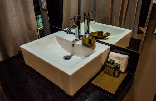 Downtown Cancun Hotel | Kabah Boutique Hotel