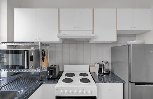 Elizabeth Bay Apartment | Kadina Harbourside Studio A Cosy Panoramic Gem