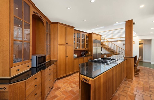 Kahala House | Kahala Seaside: Beautiful Nautical-Themed Home w/AC, Yard, Private Pool & Spa!