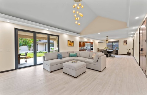Kahala House | Kahala Zen by Gather: Spacious 5BR Modern Oasis w/Studio & Lush Garden