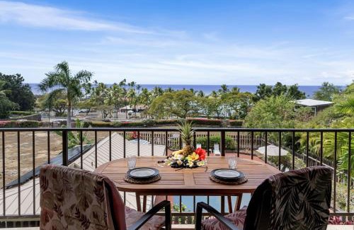 Kahaluu Bay Apartment | Kahalu'u Bay Villas #204 condo