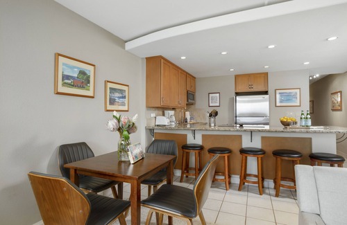 Kahana Apartment | Kahana Villa KVR-F405 by KBM