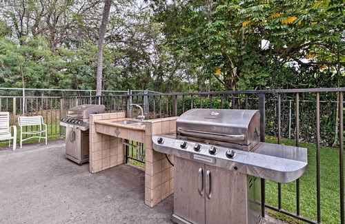 Historic Kailua Village Apartment | Kailua-kona Condo w/Lanai, Walk to Beach + Pier!