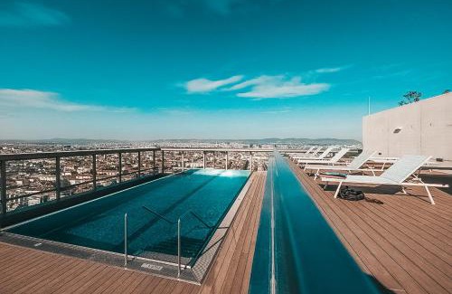 Erdberg Apartment | KAISER LODGE - Apartment with Access to Rooftop Pool & Underground Parking in Vienna, presented by AlpenLuxus