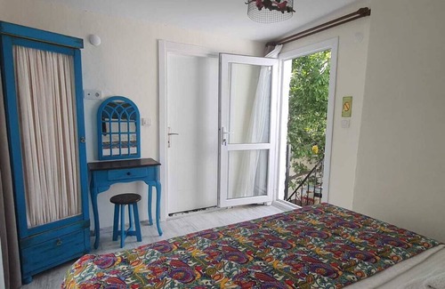 Sigacık Hotel | Kakule Pansiyon & Cafe